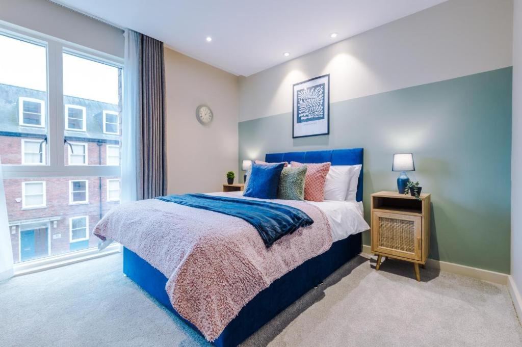 Exquisite Central York Abode Sleeps 6! Экстерьер фото