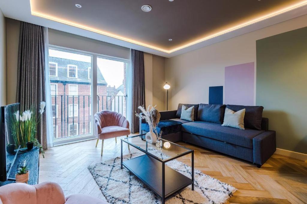 Exquisite Central York Abode Sleeps 6! Экстерьер фото