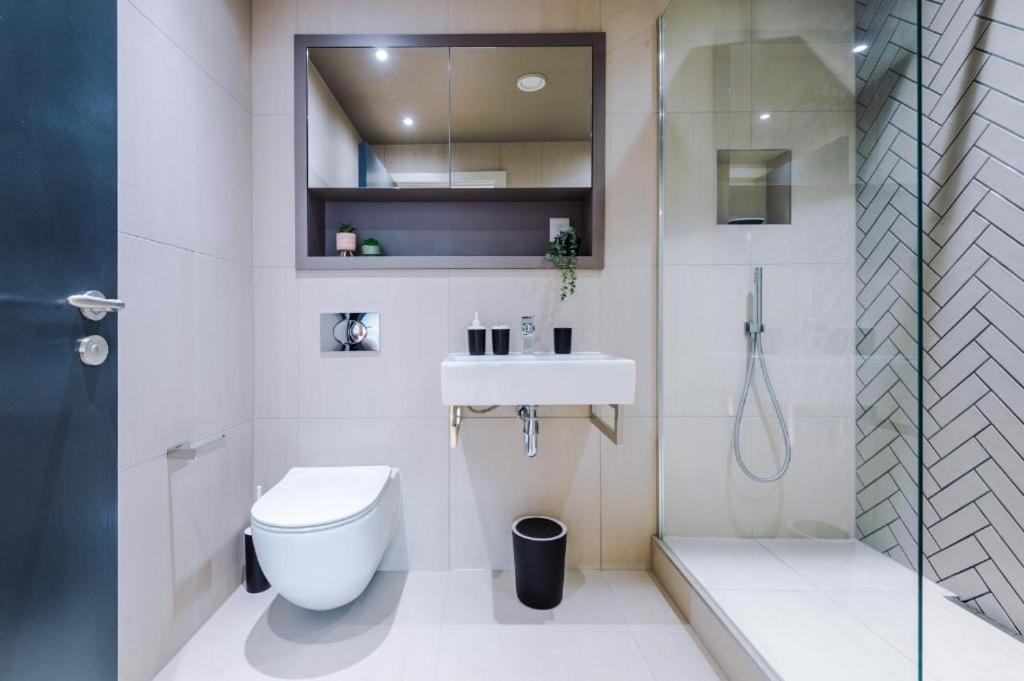 Exquisite Central York Abode Sleeps 6! Экстерьер фото