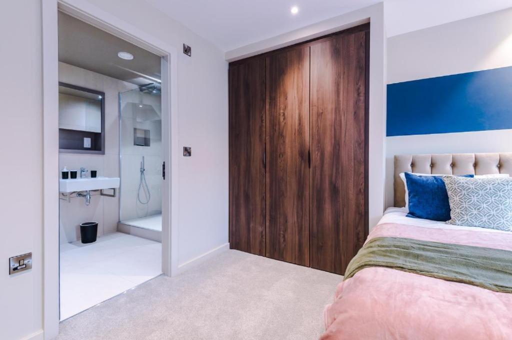 Exquisite Central York Abode Sleeps 6! Экстерьер фото