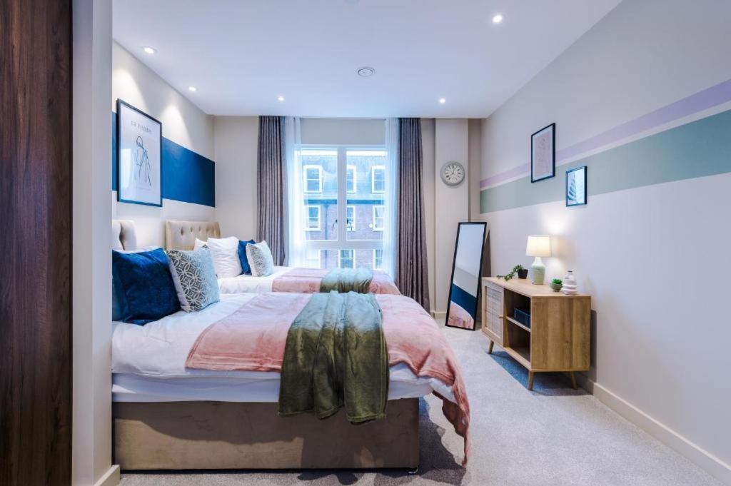 Exquisite Central York Abode Sleeps 6! Экстерьер фото